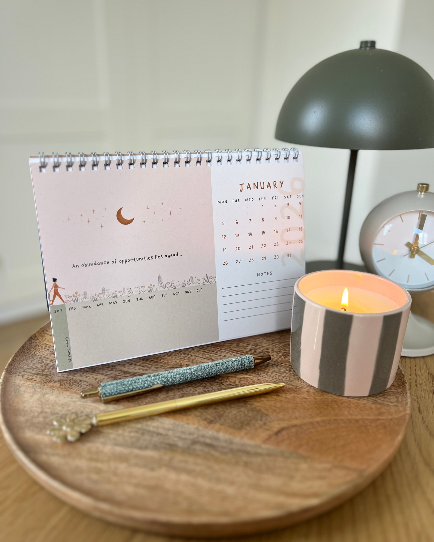 (PRE-ORDER) Thrive 2026 | Desktop Calendar | A5