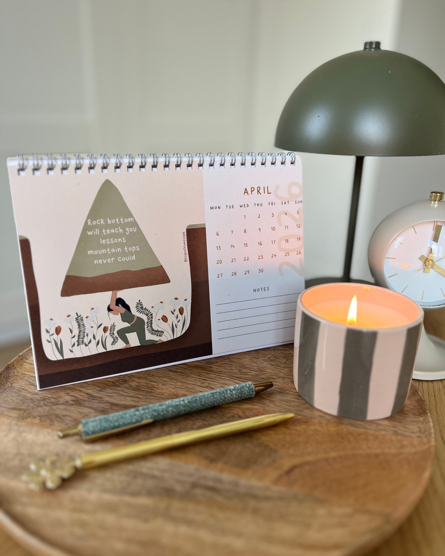 (PRE-ORDER) Thrive 2026 | Desktop Calendar | A5